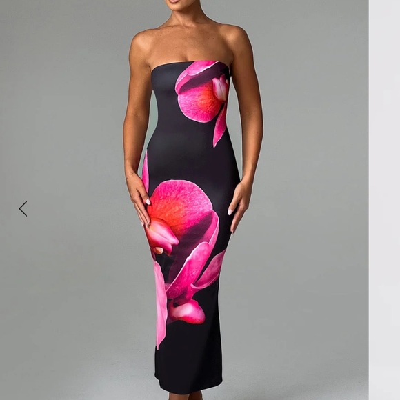 babyboo Dresses & Skirts - Babyboo Allegra Midi dress